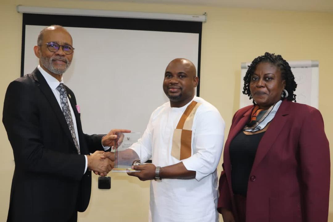 We are honored and deeply appreciative to have been acknowledged by @lagosstategov for our contributions to the wellbeing of women & children in #Lagos. It reinforces our commitment towards keeping our global promise of ensuring we #LeaveNoOneBehind. #InvestDontRest