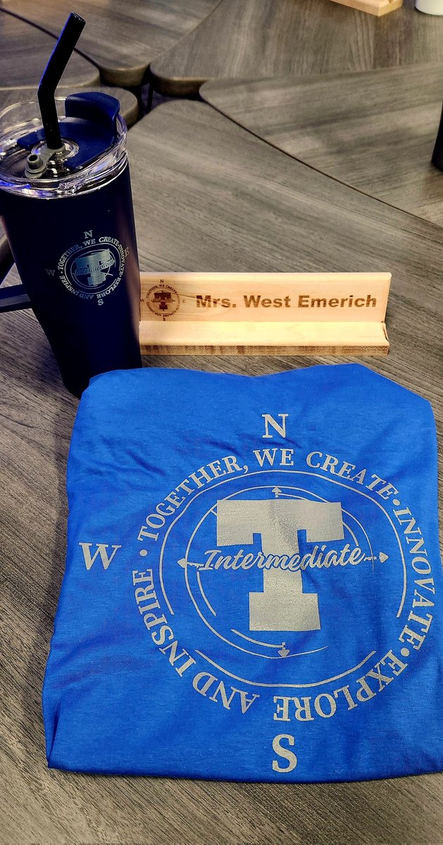 MelindaEmerich's tweet image. Walking into my future 4th Grade Math classroom at our new Intermediate School like this... Let&apos;s Gooo, Team! 
#4thgrademathstars 
#TrinityIntermediateRocks