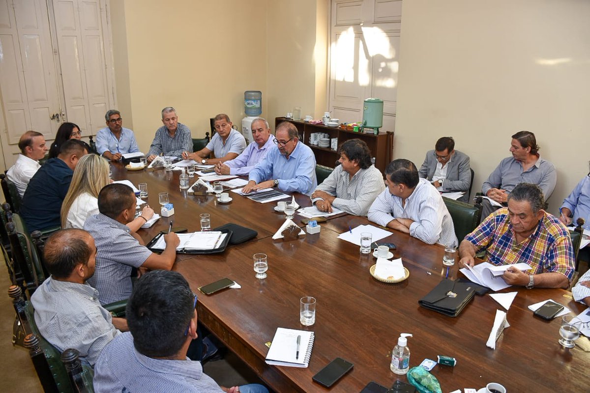 El Gobierno  de #Salta tomó medidas para mitigar el impacto del aumento tarifario de la energía eléctrica. A senadores salteños brindé un informe al respecto.