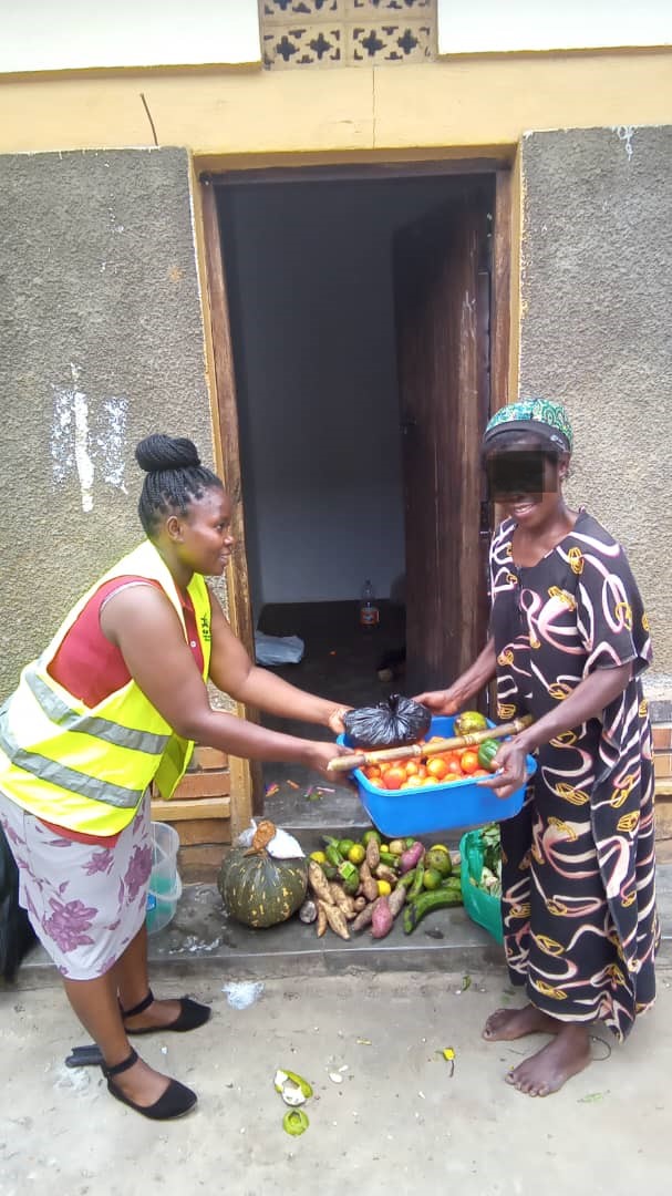Exciting news! UWESO Community Food Banking is back, thanks to Mbale market vendors donating surplus food to support children, especially those living with HIV. Your generosity is a lifeline for these children, giving them hope & nourishment. #UWESOCommunityFoodBanking @MNYPA1
