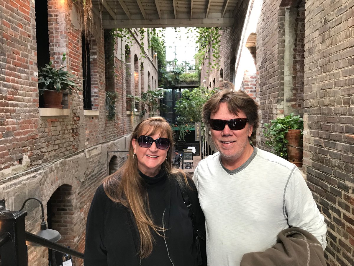 1045theriver's tweet image. Hey! It's us, Ron Olson and Karen Perrin, We do a radio show in #Memphis on 104.5 the River. We are live until 10am. Great news is that you can listen ANYWHERE on your laptop at 1045theriver.com and the AUDACY app! #TBT #Fall2019 #ThrowbackThursday #TSOTrip #OmahaTrip