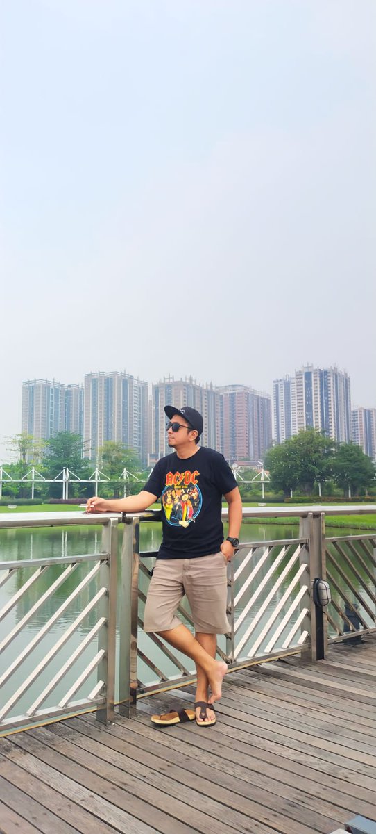 oel_sinam tweet media