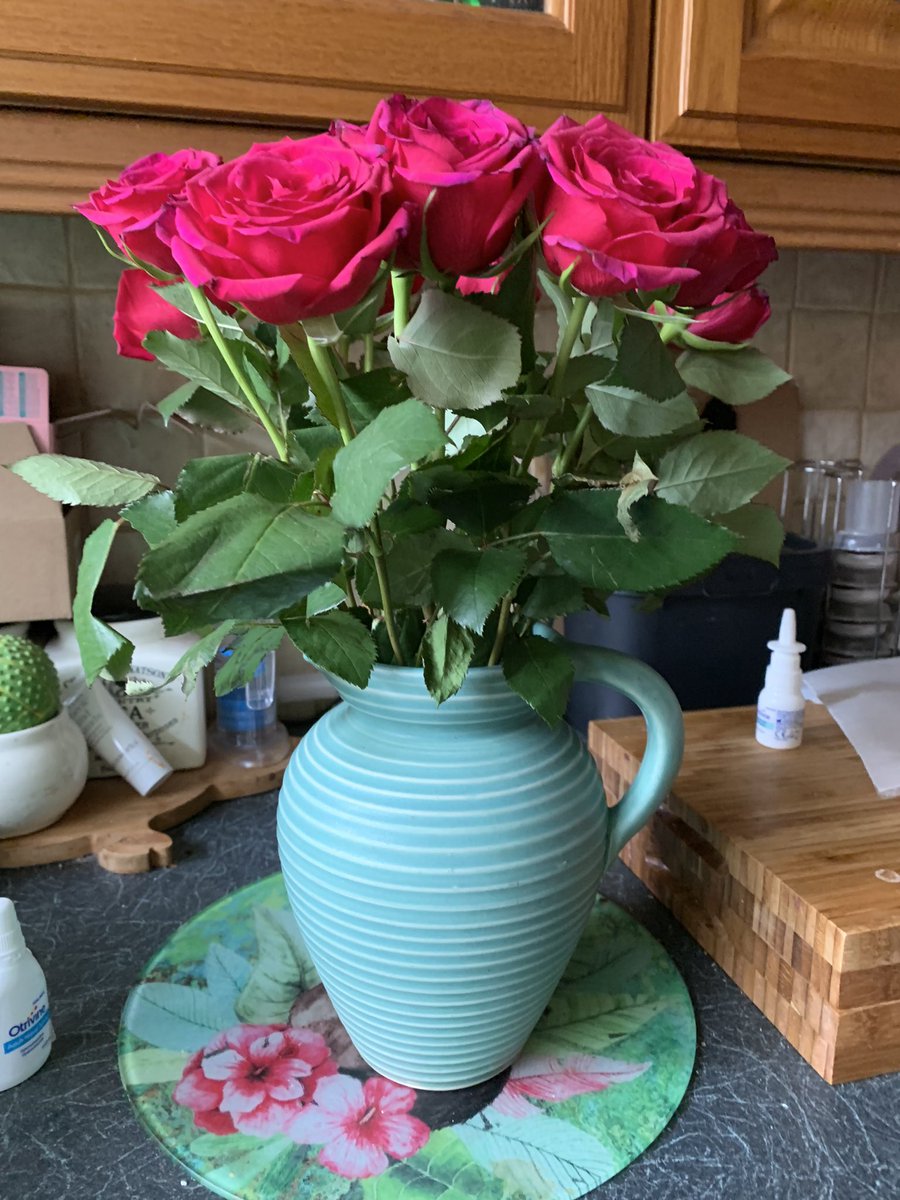 Yesterday wasn't the birthday I was expecting visiting hubby in hosp with H E. 
I didn't remind him as I knew he'd be upset but one of the staff on 304 at RDH told him and got me a lovely surprise from him
The team on there are amazing
Thank you for making it special🥰<a href="/UHDBTrust/">University Hospitals of Derby and Burton NHS FT</a>