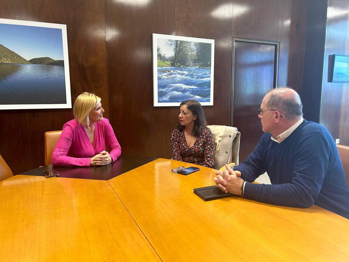 Magnífica labor la que desarrollan en el Ayuntamiento de Trujillo los concejales María Consuelo Soriano, edil de Cultura, Turismo, Educación, Deportes y Relaciones con la Universidad; y Eduardo María Díaz, concejal de Urbanismo, Economía y Hacienda, Presupuestos y Empleo.