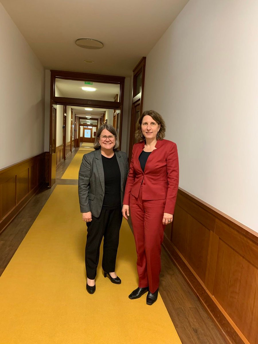 🇩🇪 & Australia are determined to boost the effectiveness of the humanitarian system. One example discussed by DG Deike Potzel & 🇦🇺Amb. Natasha Smith: The Humanitarian Warehousing Program in the Pacific ensures that assistance gets to those in need when crisis hits, without delay.