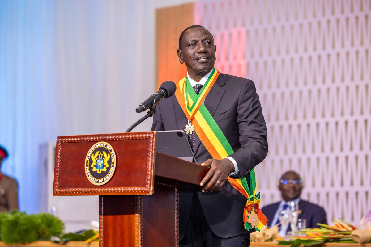 PRESIDENT RUTO AWARDED GHANA'S HIGHEST HONOUR

Ghana has awarded President William Ruto the country's highest honour, The Companion of the Order of the Star of the Volta.

Conferring the honour at a State banquet on Wednesday evening, President Nana Akufo-Addo said President Ruto