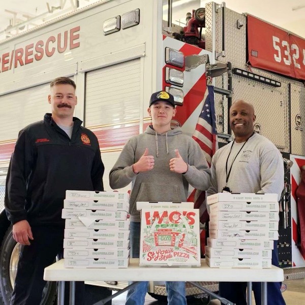 🚒 Shoutout to @antoniafire, who love to order from the #ImosPizza Parlor on El Lago Drive in #ArnoldMO. 👨‍🚒 We're proud to serve those who serve our community! #STL #ImosPizza