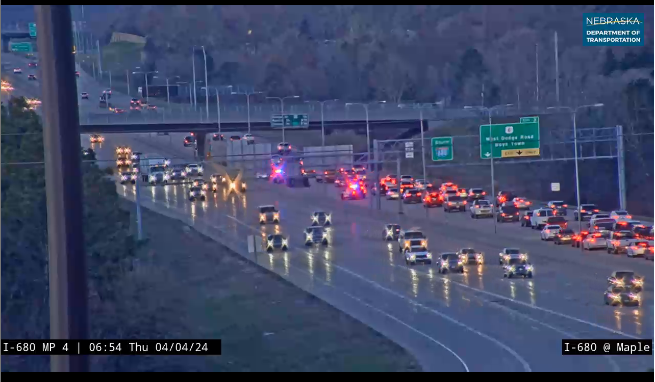 #Omaha 
Crash on 680 SB between Maple St and Dodge. 
Left lane closed, keep right.
new.511.nebraska.gov/event/NECARS5-…