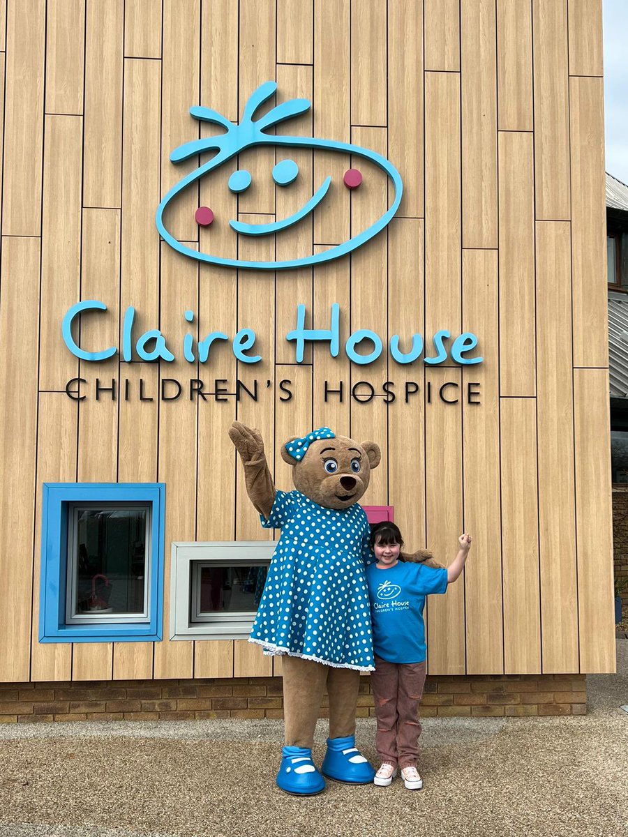 Heidi went to visit Claire House today (one of the charities she is fundraising for) She was blown away by the amazing ways they can help families of very poorly children. She can’t wait to raise a lot of money to help more families. @ClaireHouse justgiving.com/page/heidipowe…