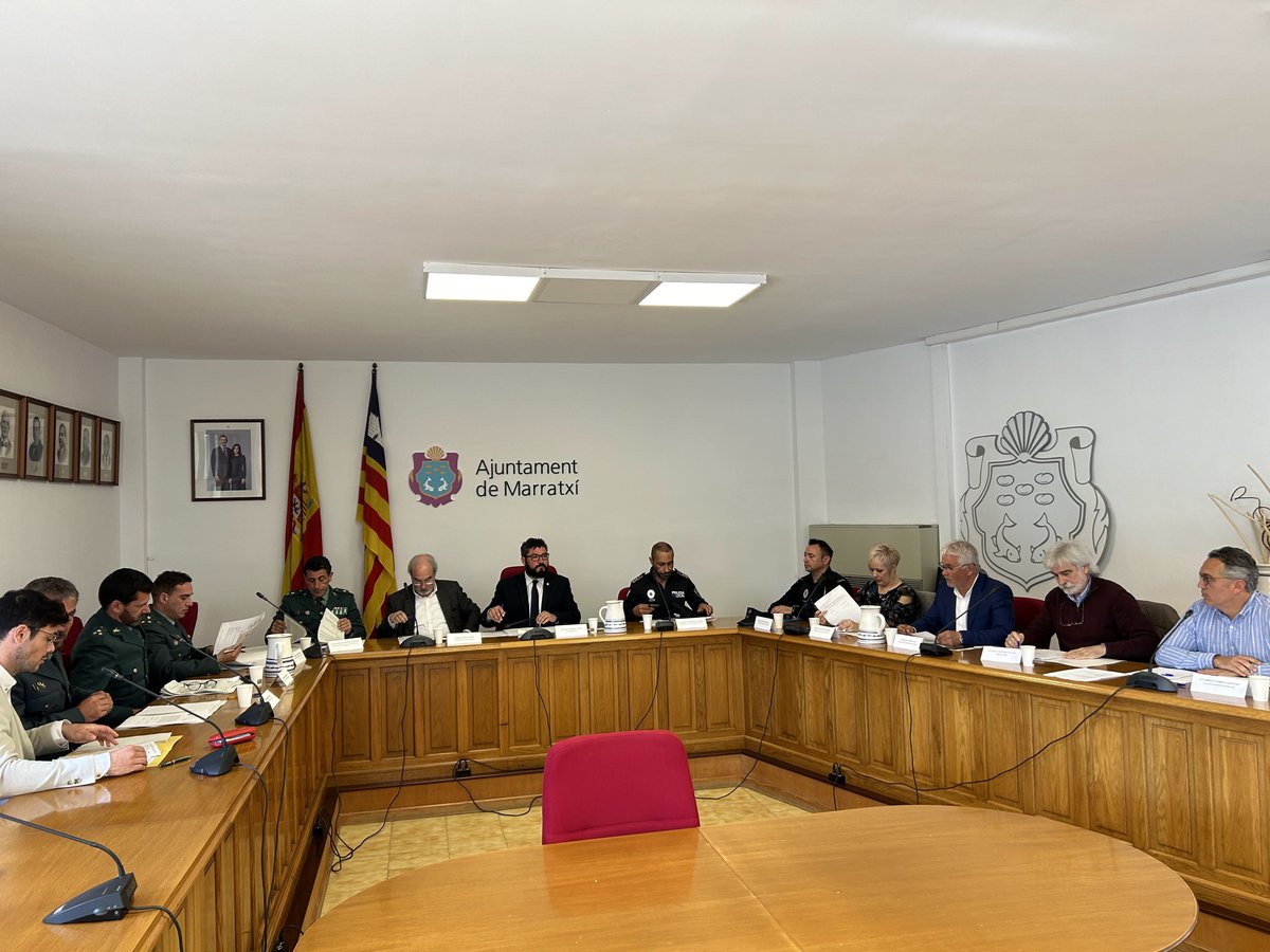 AjMarratxi's tweet photo. La Junta Local de Seguretat de Marratxí acorda l'adhesió del municipi al protocol Viogen 👏🏻👮🏻‍♀️

📲Més info a https://t.co/DJCL5ev36D
-
La Junta Local de Seguridad de Marratxí acuerda la adhesión del municipio al protocolo Viogen 👏🏻👮🏻‍♀️

📲Más info en https://t.co/DJCL5ev36D https://t.co/Da56o8NByp