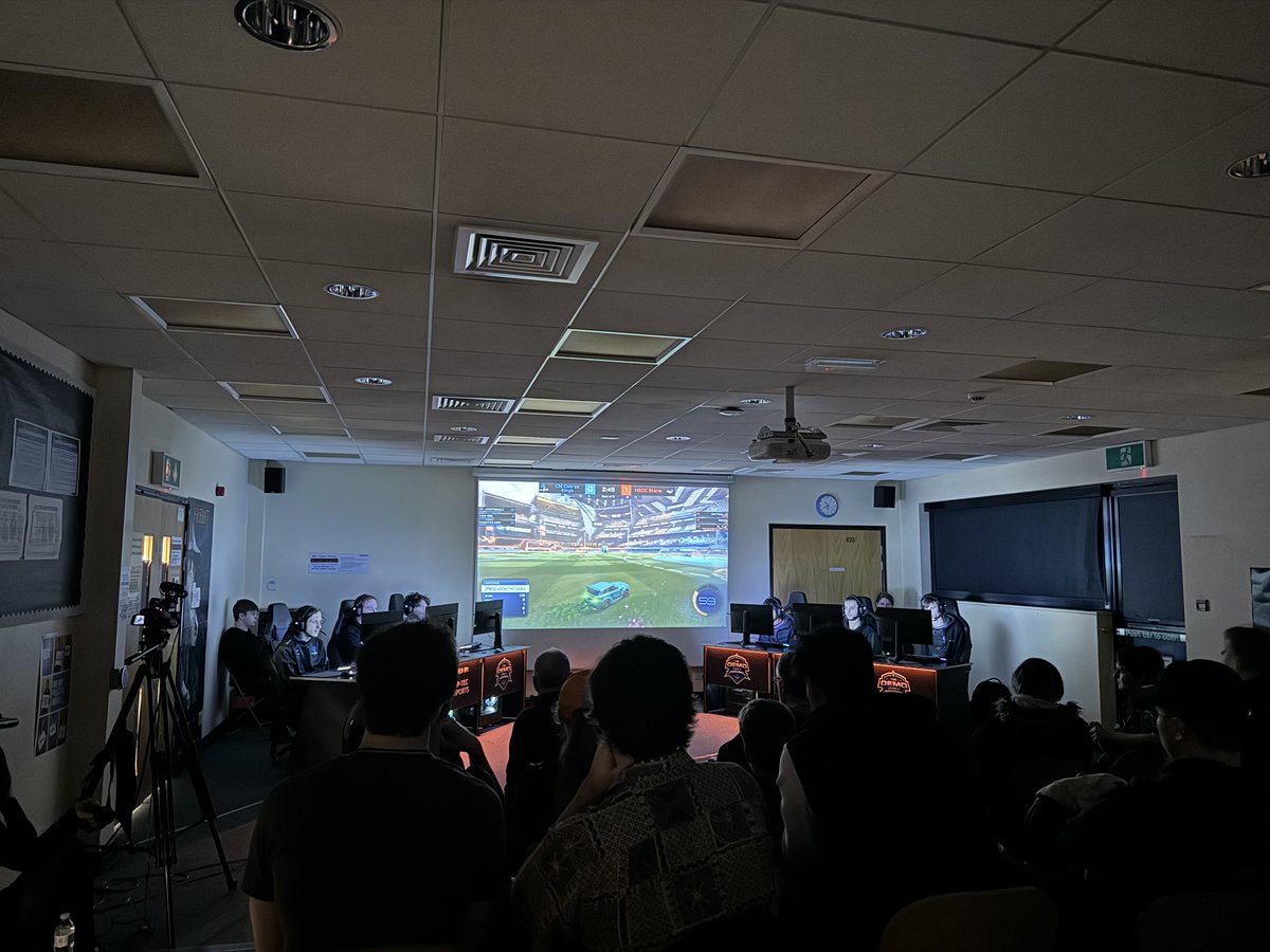 Today our Year 2 Esports students are taking part in a event, competing against students from @be_hsdc and other Esport teams! 🥳 The event is streaming from 10am until 5pm on Twitch and it's not to be missed! Click the link below to watch the stream: orlo.uk/9kcYL