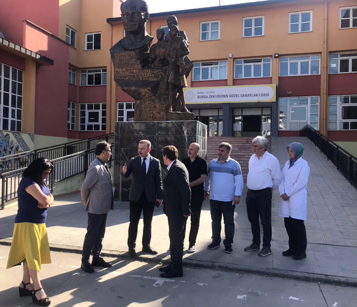 Nilüfer İlçe Kaymakamı Sayın Murat SÜZEN  Okulumuzu Ziyaret Etti

Nilüfer İlçe Kaymakamı Sayın Murat SÜZEN okulumuza bugün önemli bir ziyaret gerçekleştirdi. Kendilerine ziyaretinde Nilüfer İlçe Milli Eğitim Müdürü Mehmet ALTINOK eşlik etti.