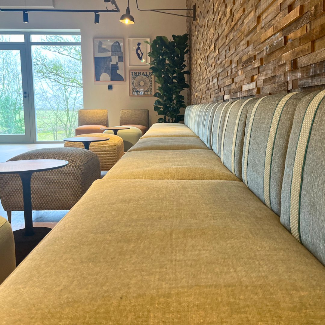 The upholstery selected for cushions hosted at Calctot captures the calming colours and tones found in nature.⁠
⁠
#upholstery #fabrics #bespoke #InsideOutAtCalcot #ModernComfort #TranquilSpaces⁠ #contractfurniture #commercialfurniture #hospitalityfurniture #restaurantfurniture