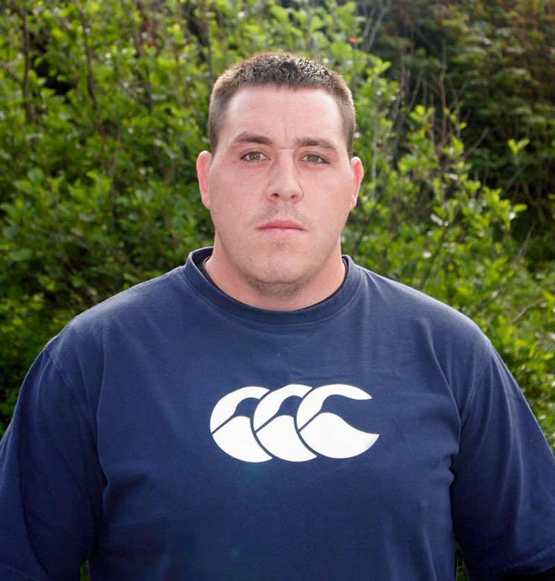 Everyone at Swansea RFC was so very saddened to hear of the passing of former Swansea prop Martin Jones #2570 at just 44 years old.

Our thoughts are with his loved ones and our friends at <a href="/neathrfc/">Neath RFC</a> at this very difficult time.

Read more ↘️ swansearfc.co.uk/martin-jones-p…