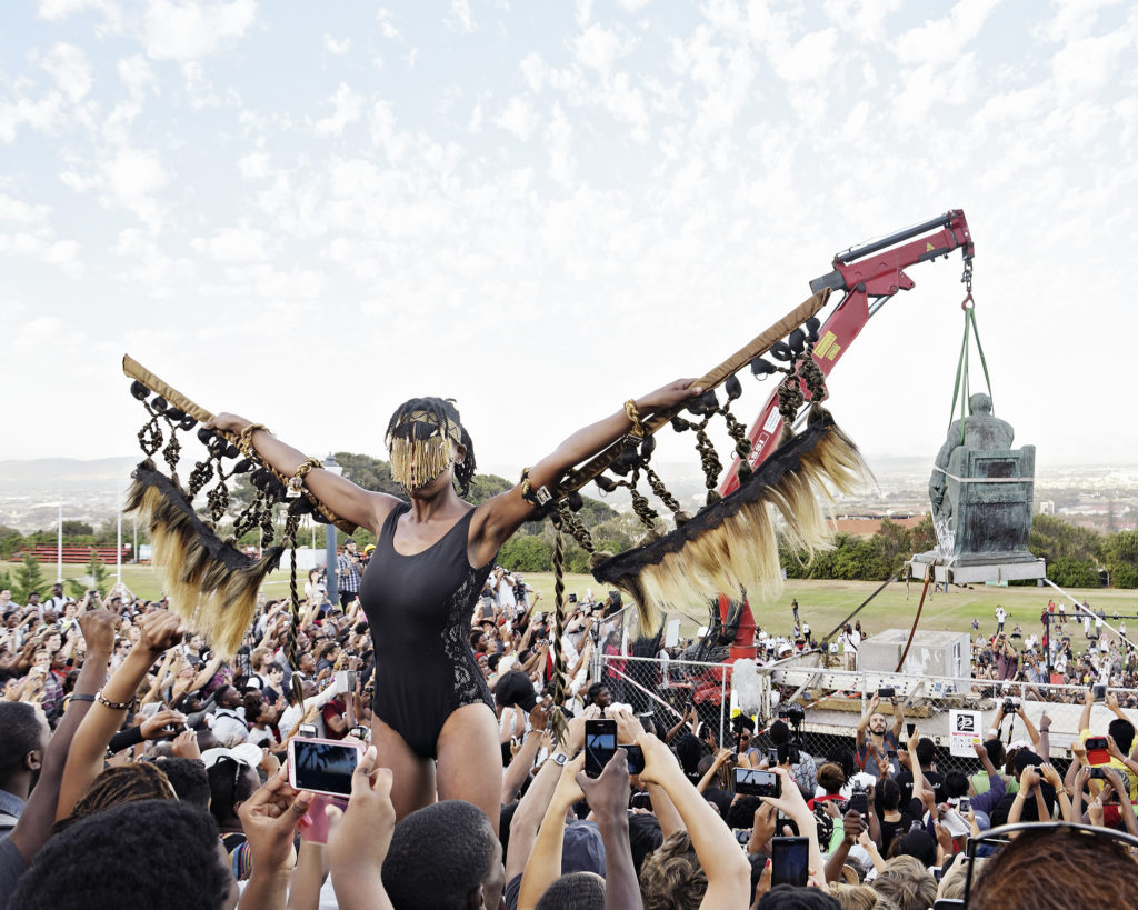 From our Friends @SLG_artupdates: 📷 ACTS OF RESISTANCE: PHOTOGRAPHY, FEMINISMS & THE ART OF PROTEST 📷  This exhibition at the SLG, organised in collaboration with the V&A, explores feminism & activism, moving beyond traditional protest photography. 👉dpg.art/a55rBL