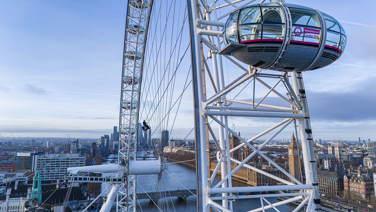 Arco_Services's tweet photo. ✨ Thrilled to share our latest triumph: Abseiling down @TheLondonEye live on BBC Breakfast! 🎡📺 Our team ensured safety and excellence as we gave this landmark a fresh coat of paint. 🎨 https://t.co/i7BFzoq6Hb
Proud to partner with the London Eye team! #ExpertsInSafety https://t.co/BRxNqYqpHb