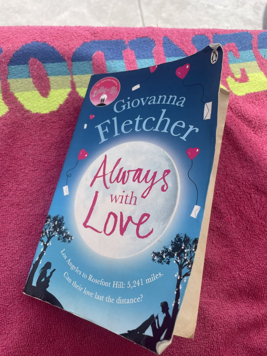 Enjoying my holiday read <a href="/MrsGiFletcher/">Giovanna Fletcher</a> 🎬 ❤️ 🌤️