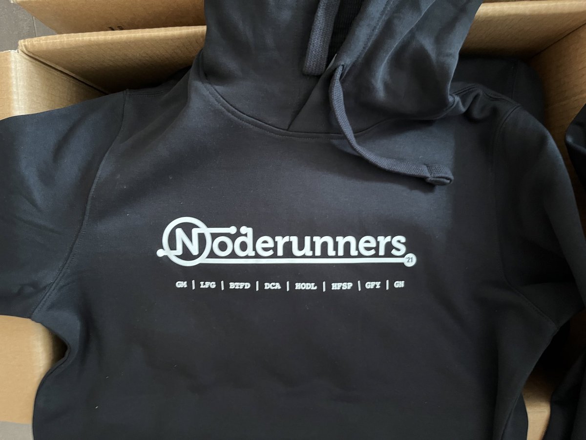 onthebrinkie's tweet image. New ninja outfit ready for distribution to all #noderunners 🔥🥷🏻