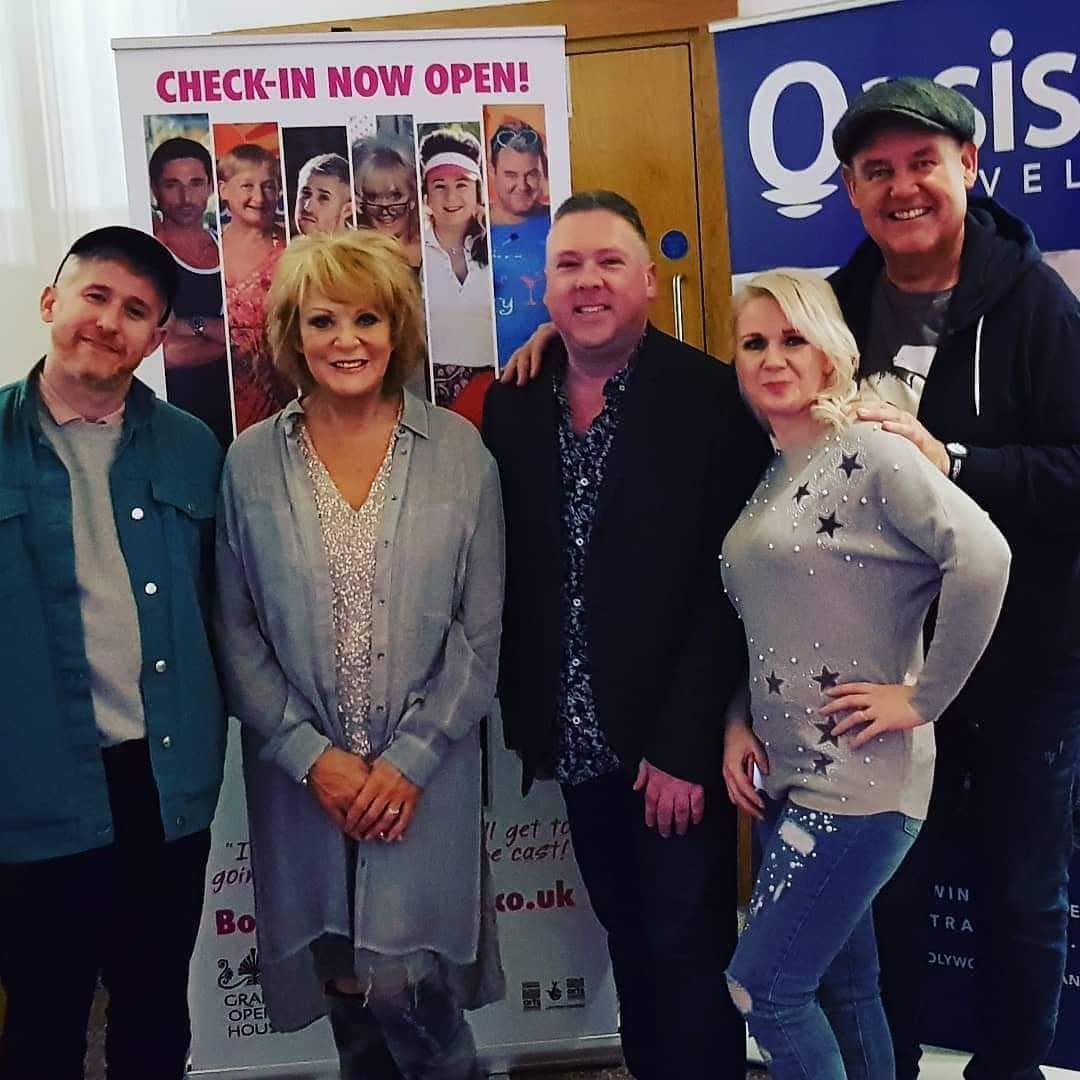 📸 Throwback Thursday photo from 2019. Myself and Michelle Barclay with the lovely Sherrie Hewson, Tony Maudsley and cast of Benidorm at The Grand Opera House, Belfast #throwbackthursday #benidorm #benidormtvshow