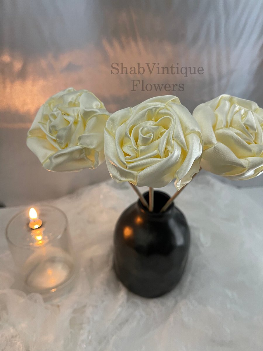 Ivory flower 12 inch stems, Wedding Flower centerpiece, reception table decorations, Wedding Arch Flowers by ShabVintiqueFlowers dlvr.it/T53Zqr #weddingvibes #weddingideas #celebrate #wedding #weddingaisledecor #handmade #amazonhandmade #fallwedding