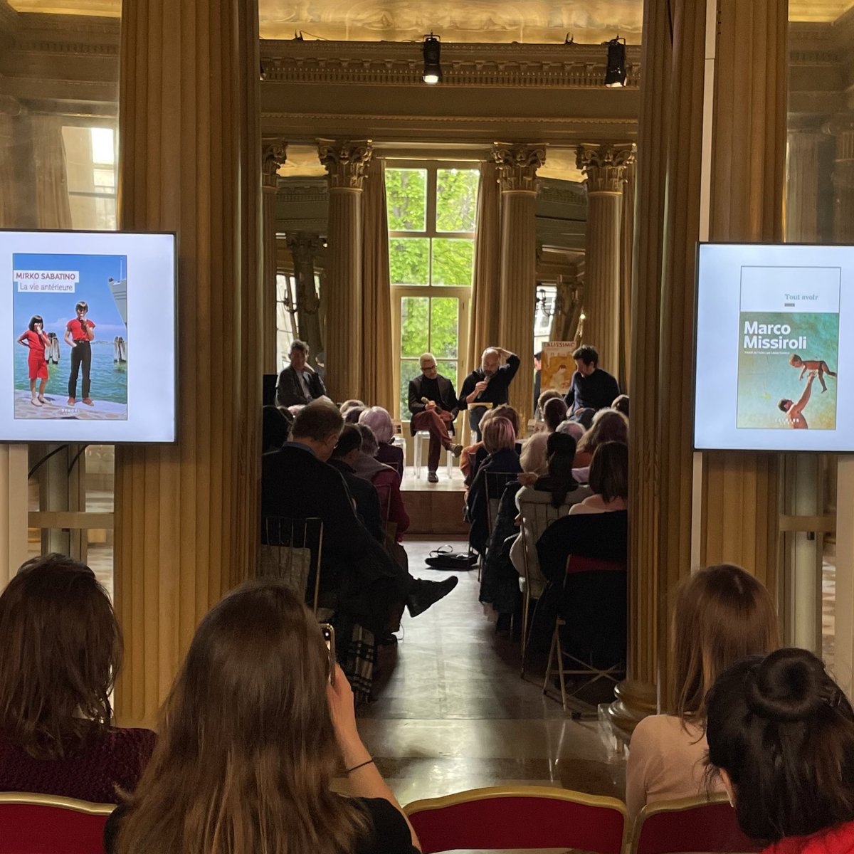 📸 Retour en images des premières journées du festival ! Rencontre Marco Missiroli et Mirko Sabatino ✍️ #italissimo2024 #italissimo #livres #littératureitalienne #roman #spectacle #cinéma #cinémaitalien #culture #avril #italie #paris #franceitalie #partage #découvertes