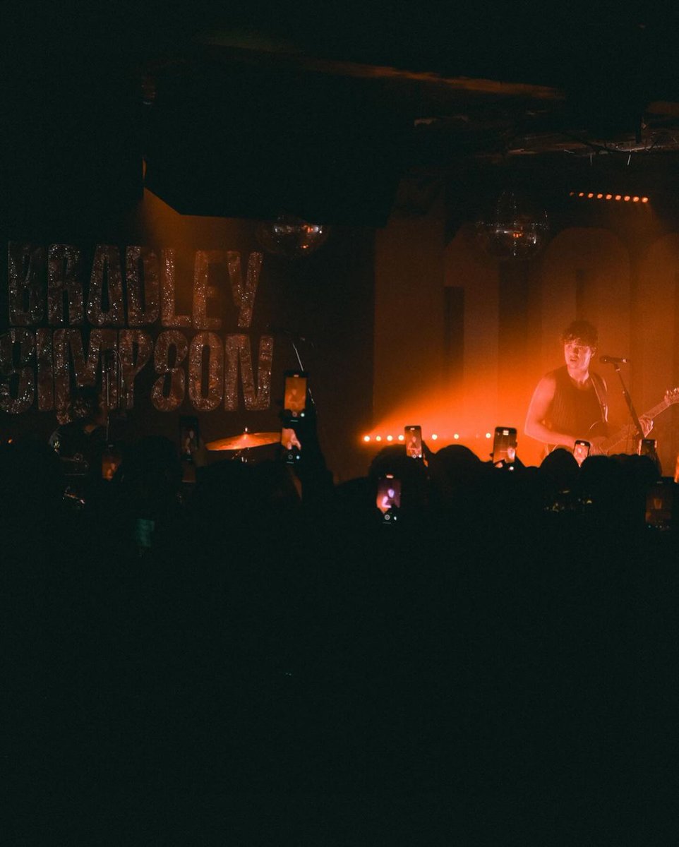 TheVampsBrad's tweet image. A badly poured pint of Guinness but it was an amazing week at the @100clubLondon