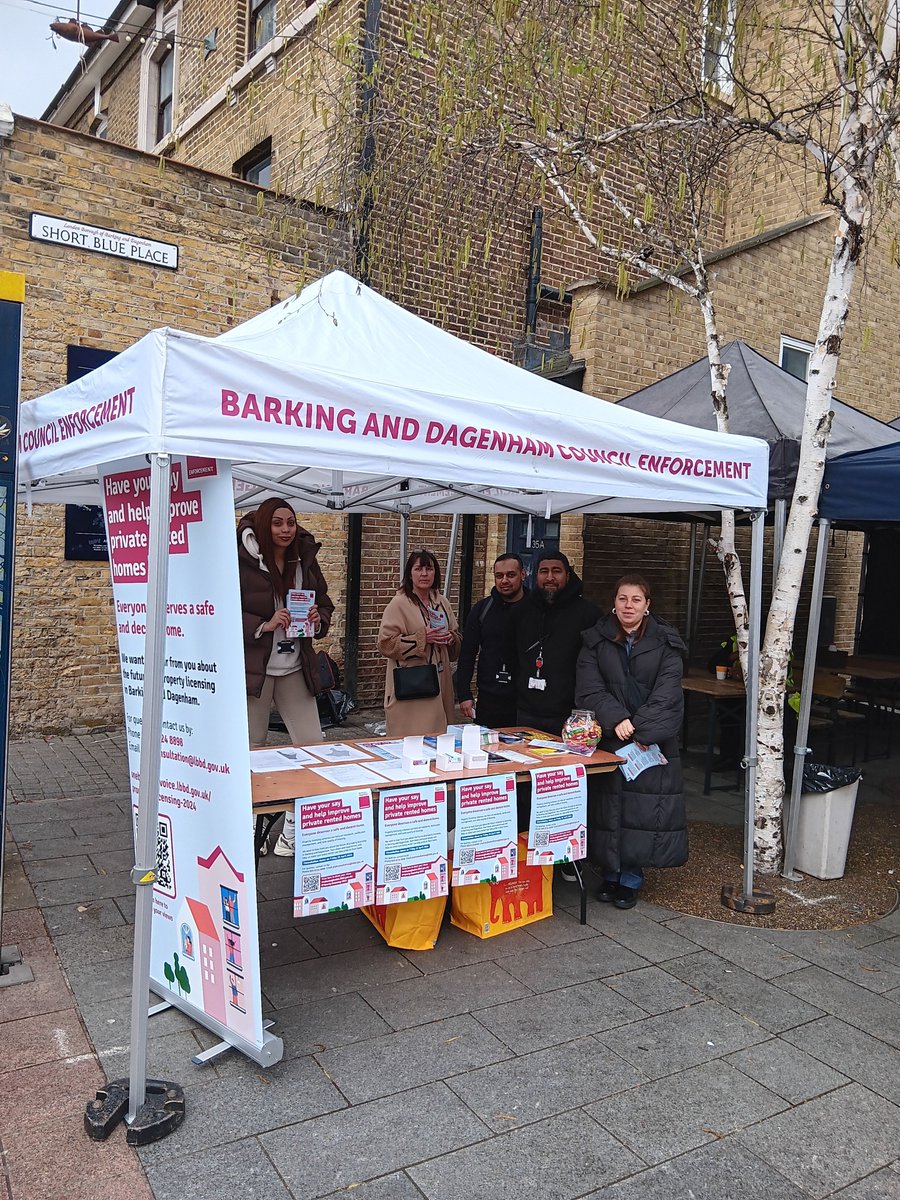 Want to find out how property licensing schemes can benefit tenants and landlords? Our team is out in Barking Market to answer questions you may have. We're consulting on the future of property licensing in B&D and you can have your say. Take part here: orlo.uk/SQUPG