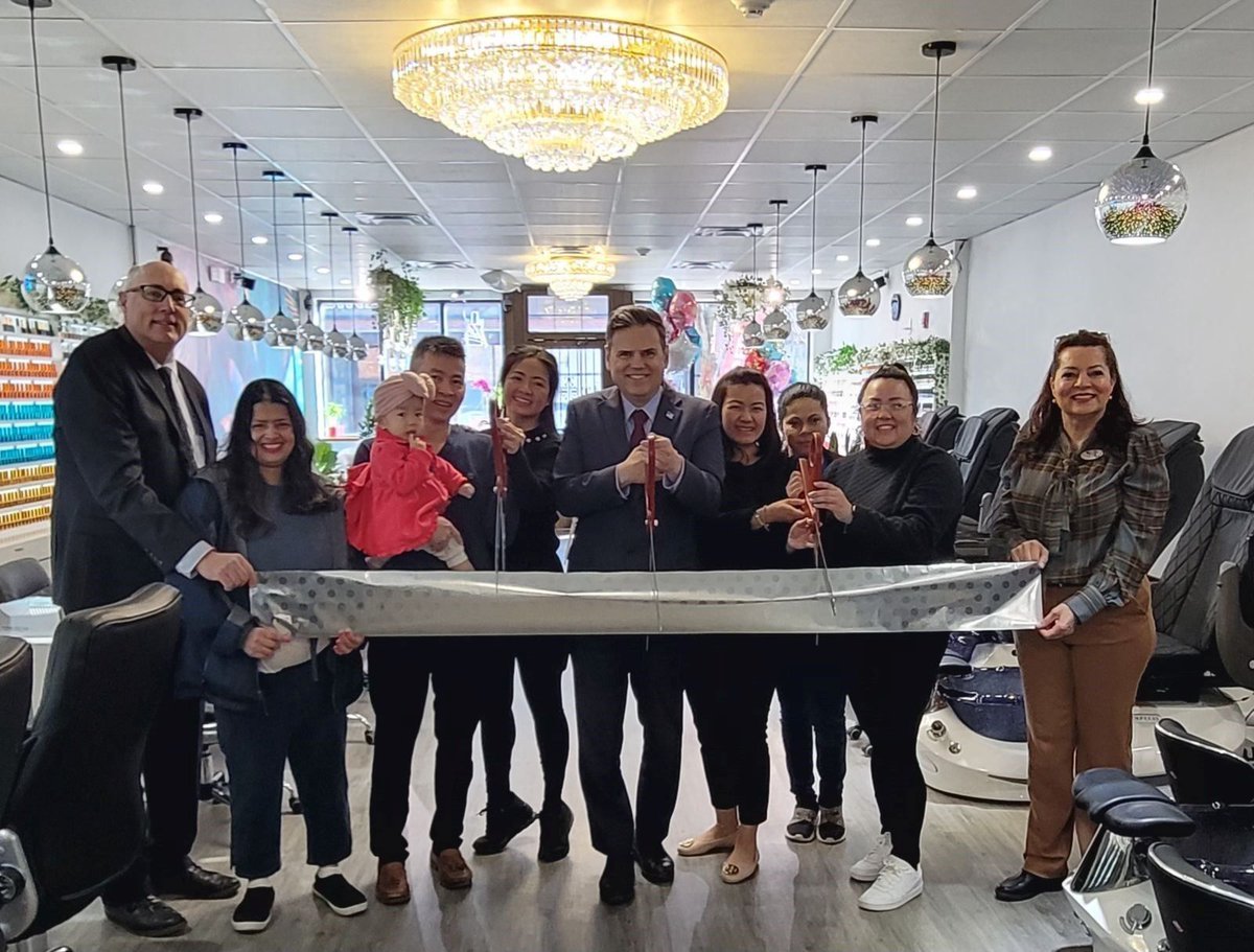 Mayor Gary Christenson recently attended the Grand Opening celebration of Malden Nail Lounge located at 105A Ferry Street. For more information, please visit buff.ly/3TNo1ve .