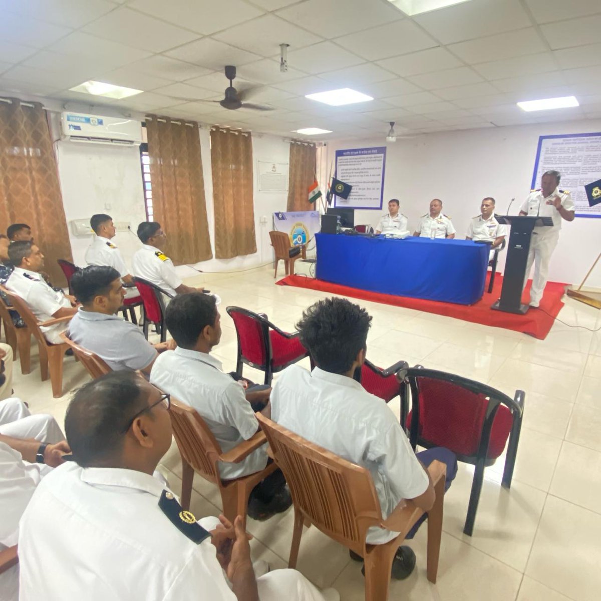 Coast Guard HQs, Karnataka organised One-week training capsule for coast guard engine room technical sailors to increase hands on skill on repair and maintenance of DG sets aboard fast patrol vessels. District commander inaugurated the training capsule #CoastGuardTraining