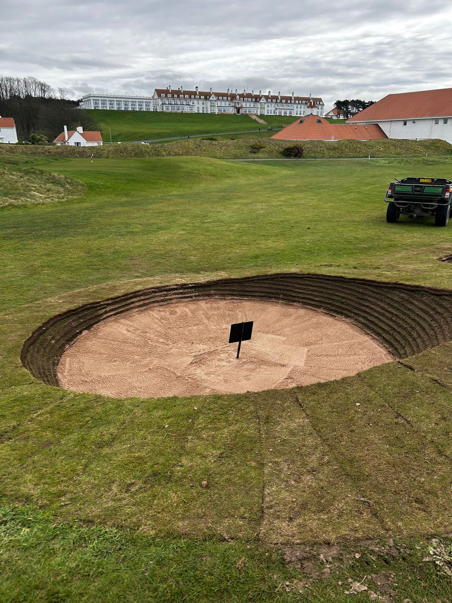 As 1st major of year approaches work on @DuraBunker at Open Championship venue @TrumpTurnberry is now complete quality install by the able Scotsman Stuart & the team at Turnberry Awesome 2b working with one of Scotland & world's finest venues #triplestack #openvenue #Scotland