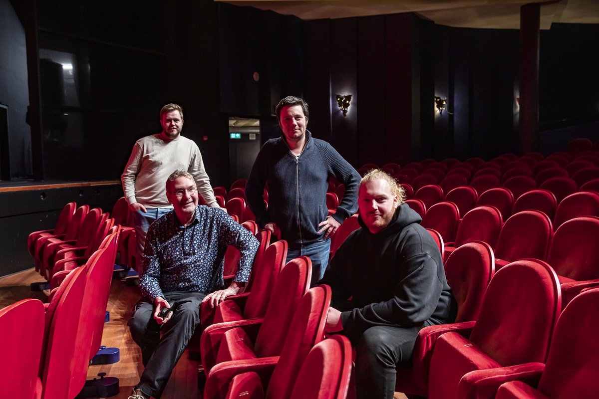Robelighting's tweet photo. De Goudse Schouwburg has taken delivery of over 200 @Robelighting LED luminaires, including 94 x #T11profile, 40 x #ParFect150 &amp; 32 x #iBar15 luminaires, the latter specifically for cyc lighting, plus 34 x #T1profile, 20 x #T2profile, 24 x #LEDBeam150 &amp; 32 x #LEDBeam350. https://t.co/zAulbbeazy