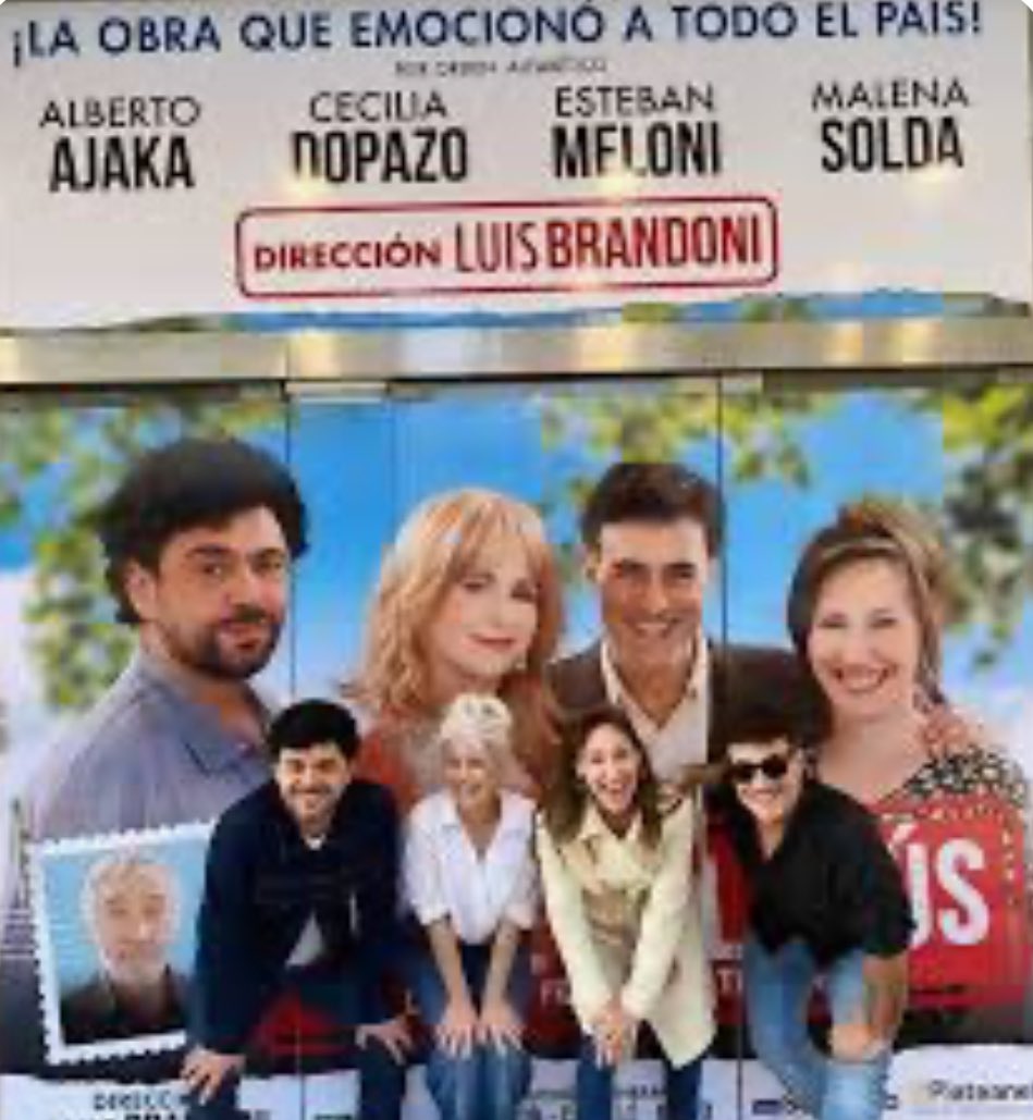 Anoche: en cena con el equipo artístico completo, director y producción, se confirmó la continuidad del espectáculo más conmovedor de la cartelera porteña!
En Multitabaris Comafi, la célebre obra de Nelly Fernández Tiscornia continúa emocionando como en su estreno hace 38 años!