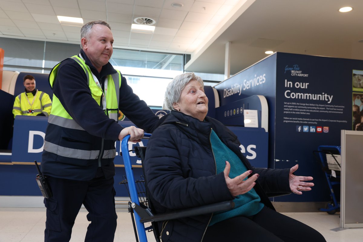 📢 We're hiring PRM Assistants with CCS Airport Services! Join us in providing support for passengers with reduced mobility, ensuring their airport experience is seamless and enjoyable. Apply before 30th April 2024. For more information, visit bit.ly/CareersBCA