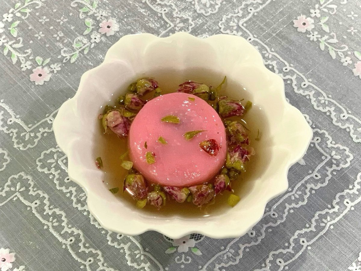 homemade pink 青团 served in honey rose tea