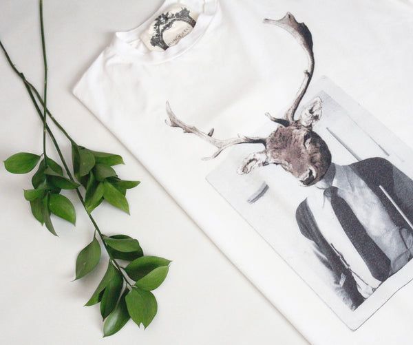 PASS THE BUCK: Quirky Stag Head Tee. Made from a ridiculously soft blend of Organic cotton & bamboo. SHOP NOW: buff.ly/2vRoIJ5

#OrganicCotton #MadeInEngland #Menswear #Sustainable #ethicalfashion #mensstyle #bamboo #Mensfashion #GraphicTee #malefashion