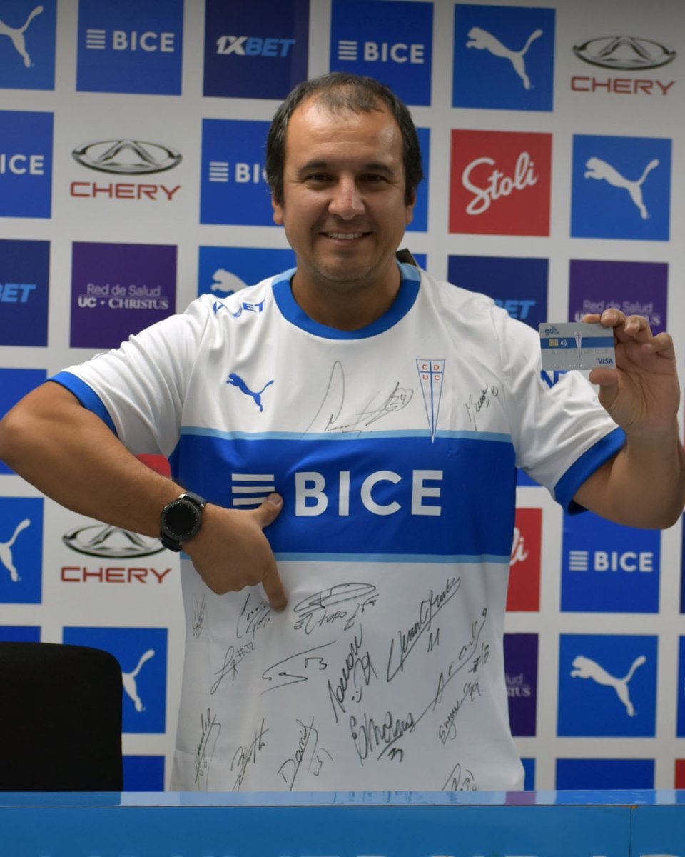 Cruzados's tweet photo. ¡Con tu #GoUC ganas premios UC! 🤩 Felicidades a Jahir Mora, nuestro afortunado ganador de marzo que se llevó una camiseta que Go UC sortea mensualmente 👏
Consigue tu #GoUC 💳 de @bancobice, ¡y podrás ser parte de concursos y muchas experiencias junto a La Franja!
➡️ https://t.co/Qj1SkIC7mw