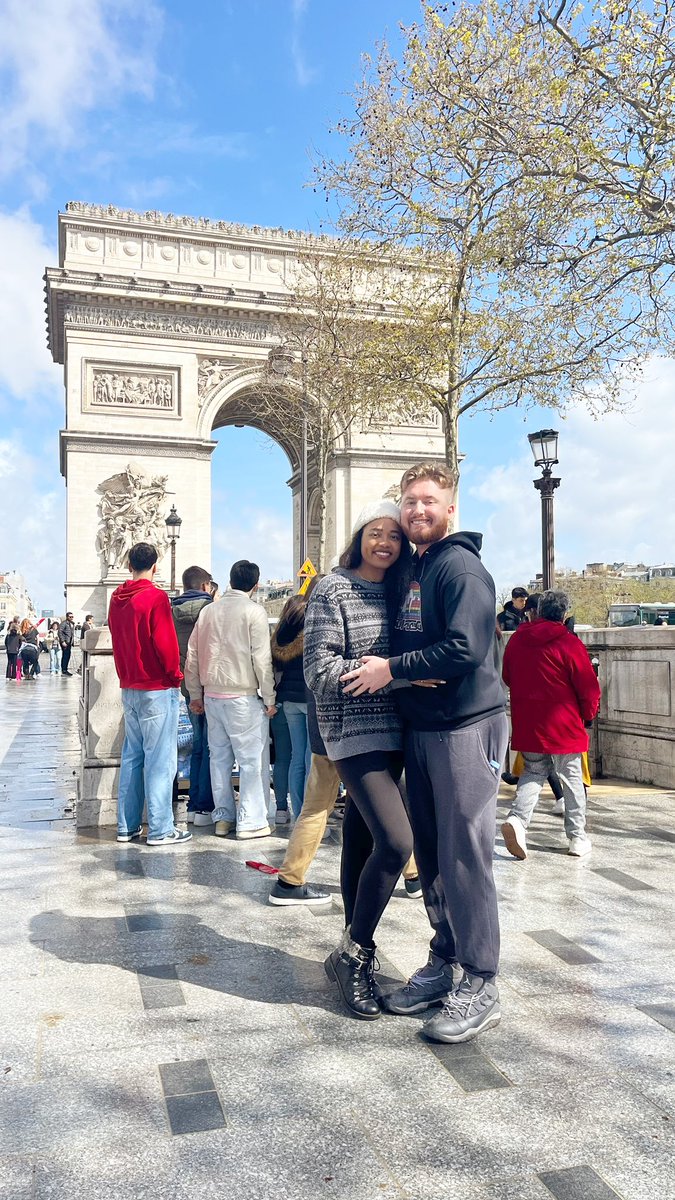 Honeymooning ♥️ #Paris