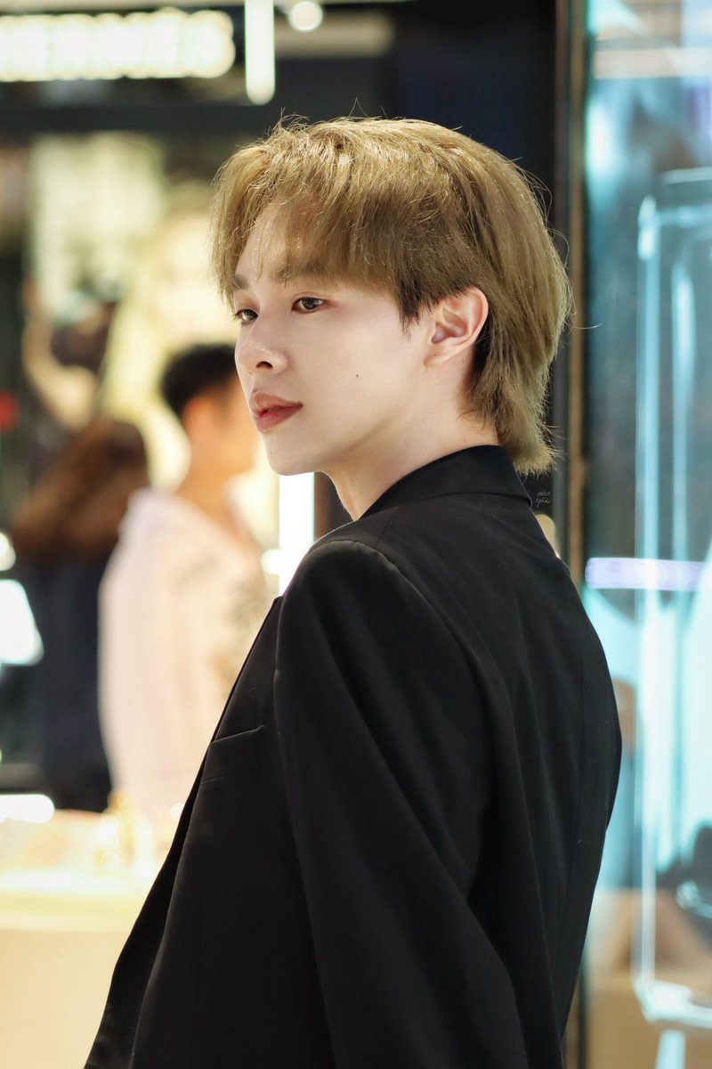 หยุดหล่อกี่โมง 🥲

#oppopp #oppmee