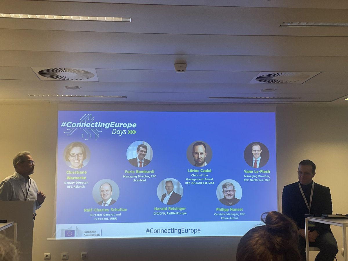 #UIRR at #ConnectingEuropeDays: On 4/4/24, UIRR president #RalfCharleySchultze highlighted at the panel ‚Improving the performance of cross-border rail freight traffic‘ the importance of data #interoperability: „We have to share data with all the stakeholders involved.“