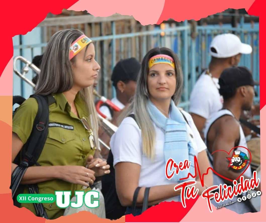 En los jóvenes está el futuro de la patria. #CreaTuFelicidad #CubaPorLaVida <a href="/cubacooperaven/">Brigada Médica Cubana en Venezuela</a> <a href="/UJCdeCuba/">UJC de Cuba</a> <a href="/DrYusleivy/">Dr. Yusleivy Martínez</a> <a href="/japortalmiranda/">José Angel Portal Miranda</a>