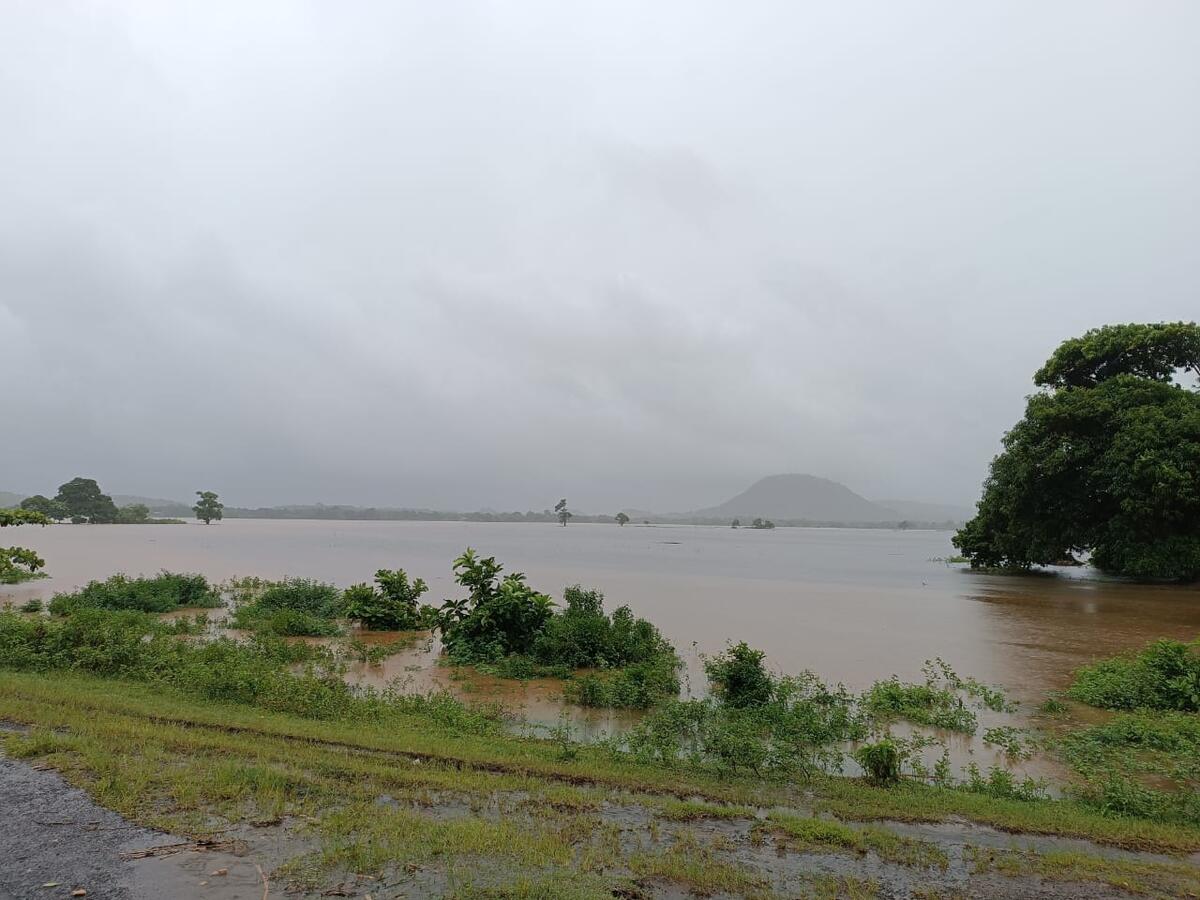 StartNetwork's tweet photo. ⚠️#StartReady activation in #Madagascar #CycloneGamane ⛈️ made landfall in Madagascar last week, activating our Disaster Risk Financing system and allocating funds to Start Network members.
£1.13M will be disbursed to provide rapid assistance to families
Credit @SaveChildren_KE https://t.co/c5HZoe9kj7