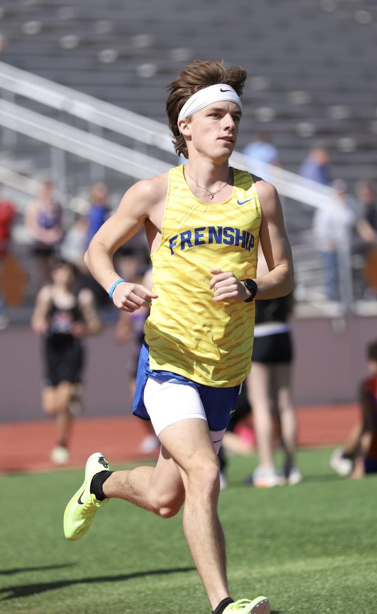 morrison_nicki's tweet photo. District 2-6A 2 mile CHAMPION!PR 9:44!!🥇🐯 https://t.co/VdF2l9i6Wj