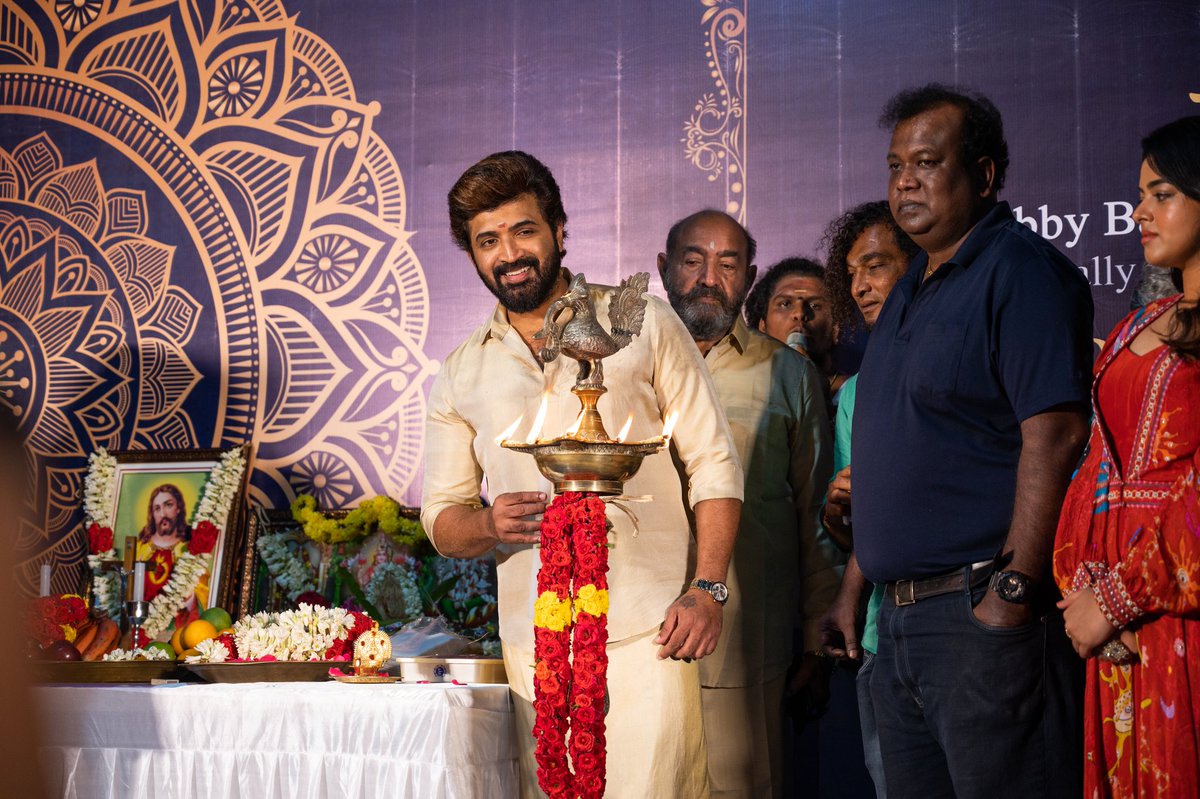 Excited to join hands with @arunvijayno1 for #AV36 - #BTG Production No. 3. Glad to start off with a pooja on this auspicious day. Here are the pictures! @arunvijayno1 #Thirukumaran @BTGUniversal @bbobby @ManojBeno @SiddhiIdnani @actortanya @officialbalaji @SamCSmusic