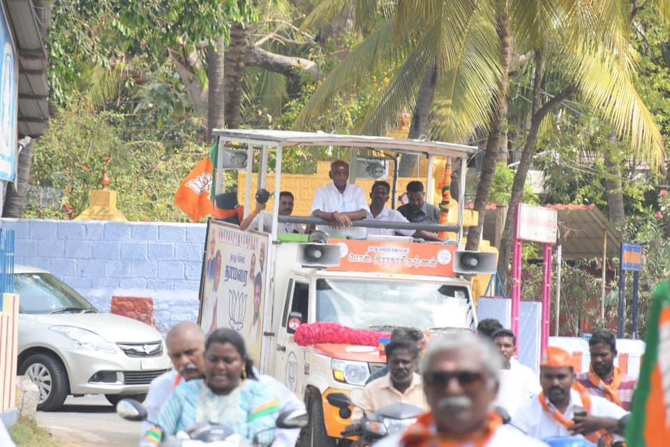 PonnaarrBJP's tweet photo. இன்று (04/04/2024) கன்னியாகுமரி சட்டமன்ற தொகுதியில் திறந்த வாகன பிரச்சாரத்தின் போது !!!

#தேர்தல்களம்_கன்னியாகுமரி
#கன்னியாகுமரிபாராளுமன்றம் 
#வெற்றி_நமதே https://t.co/8K0SAPrDV9