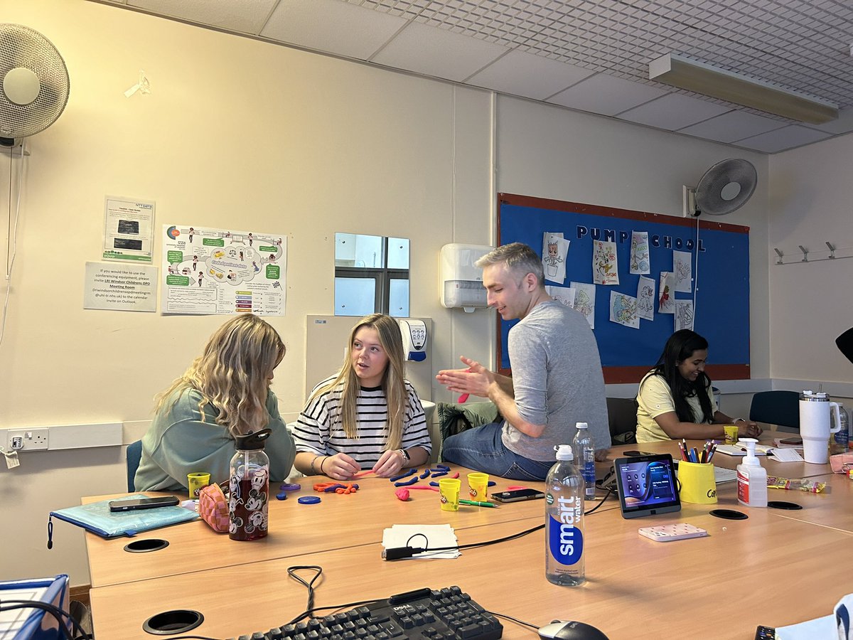 Play doh hearts on our orientation programme today! #creativelearning #paediatriccriticalcare