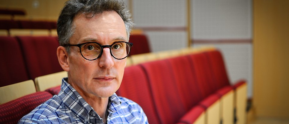 Björn Melander, Professor of Swedish at the Department of Scandinavian Languages at @UU_University, has been awarded the Margit Påhlson Prize from the Swedish Academy for his contributions to the Swedish language: uu.se/en/news/2024/2…