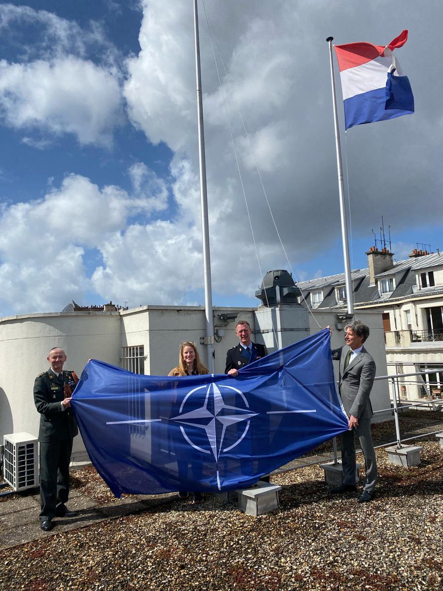 Le 4 avril 1949, il y a 75 ans aujourd'hui, marque la naissance de @NATO. L'OTAN a été fondé afin de protéger la sécurité et la stabilité de ses membres. Nous sommes unis et notre force réside dans cette unité. Les🇳🇱, membre fondateur, sont dévoués à renforcer cette alliance.