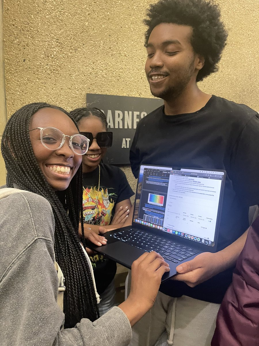 WFTate4's tweet photo. So last night I learned that it is possible to study photosynthesis while waiting on @trvisXX gear. Fun night with the students including @LSUfootball team. https://t.co/5fK3zyHtDR
