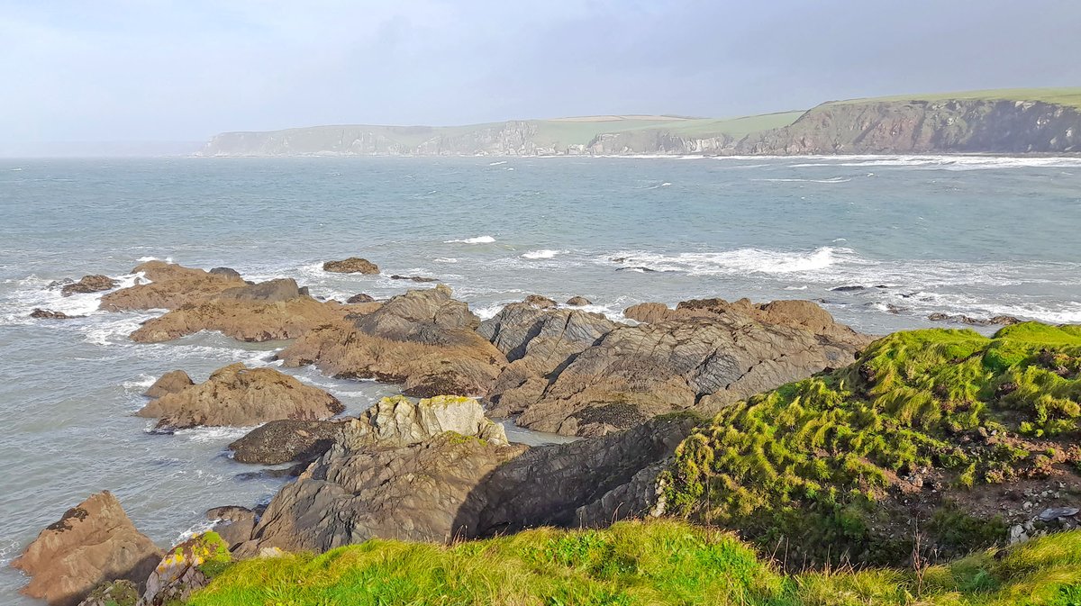 Another day of wild weather in the @SouthDevonNL with a visit to Bigbury-on-Sea, Burgh Island and a walk up on the nearby cliffs of the @swcoastpath