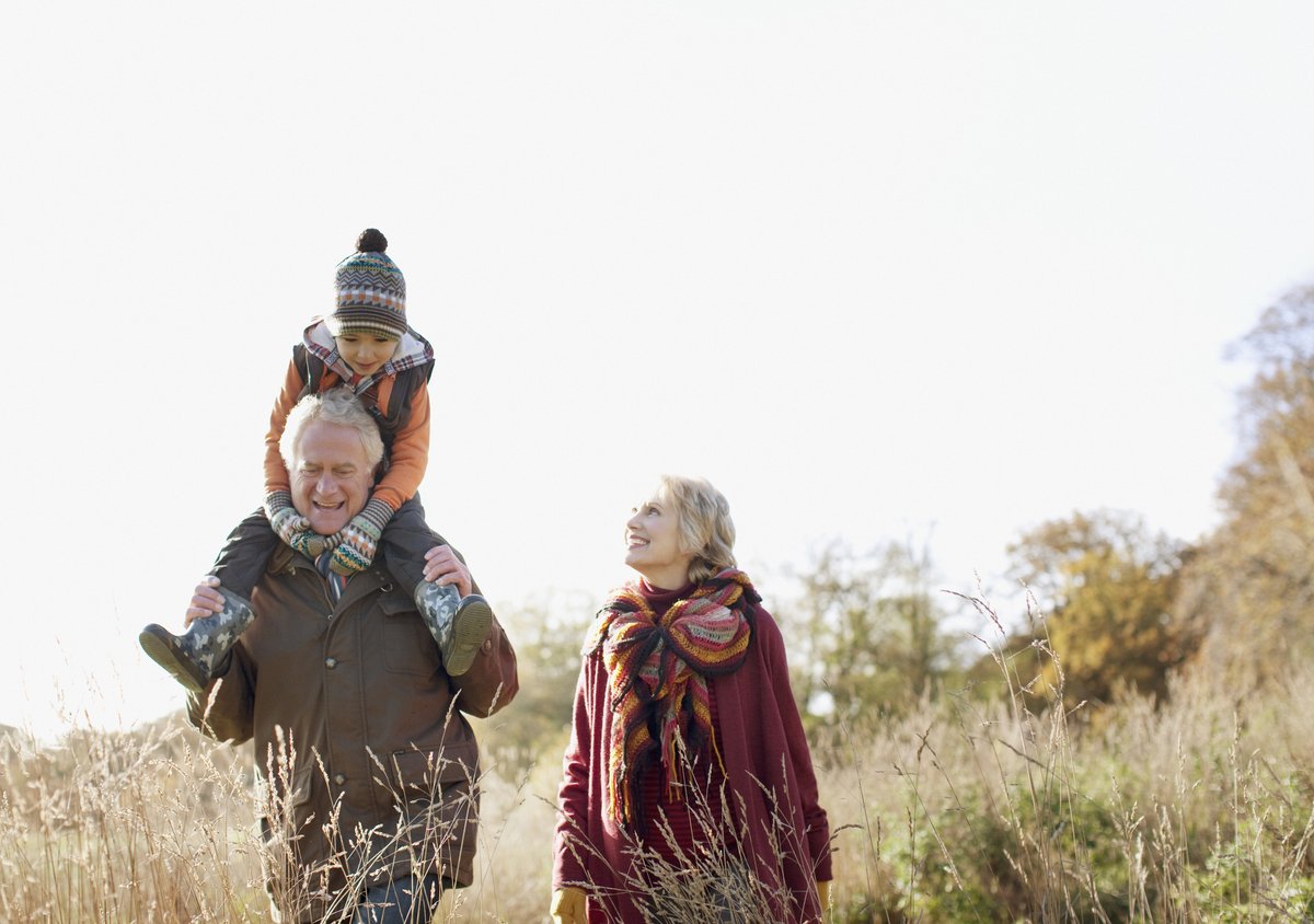 Are you a grandparent travelling with a grandchild? You need permission of everyone with parental responsibility for a child or from a court before taking the child abroad. Find more information here: gov.uk/permission-tak…